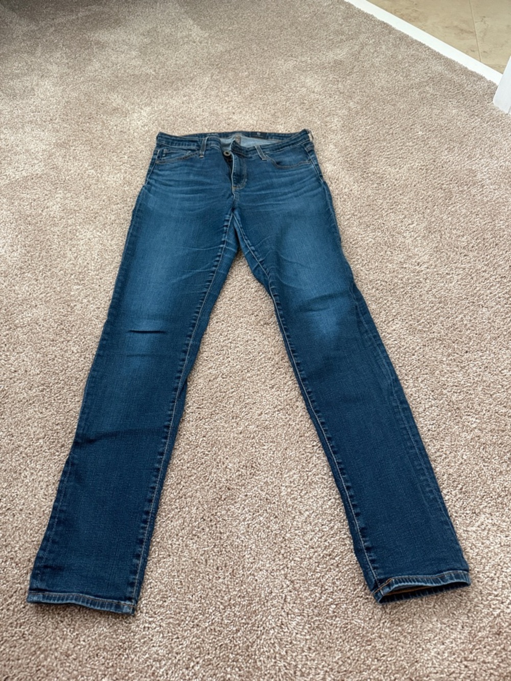 AG womens prima mid-rise cigarette